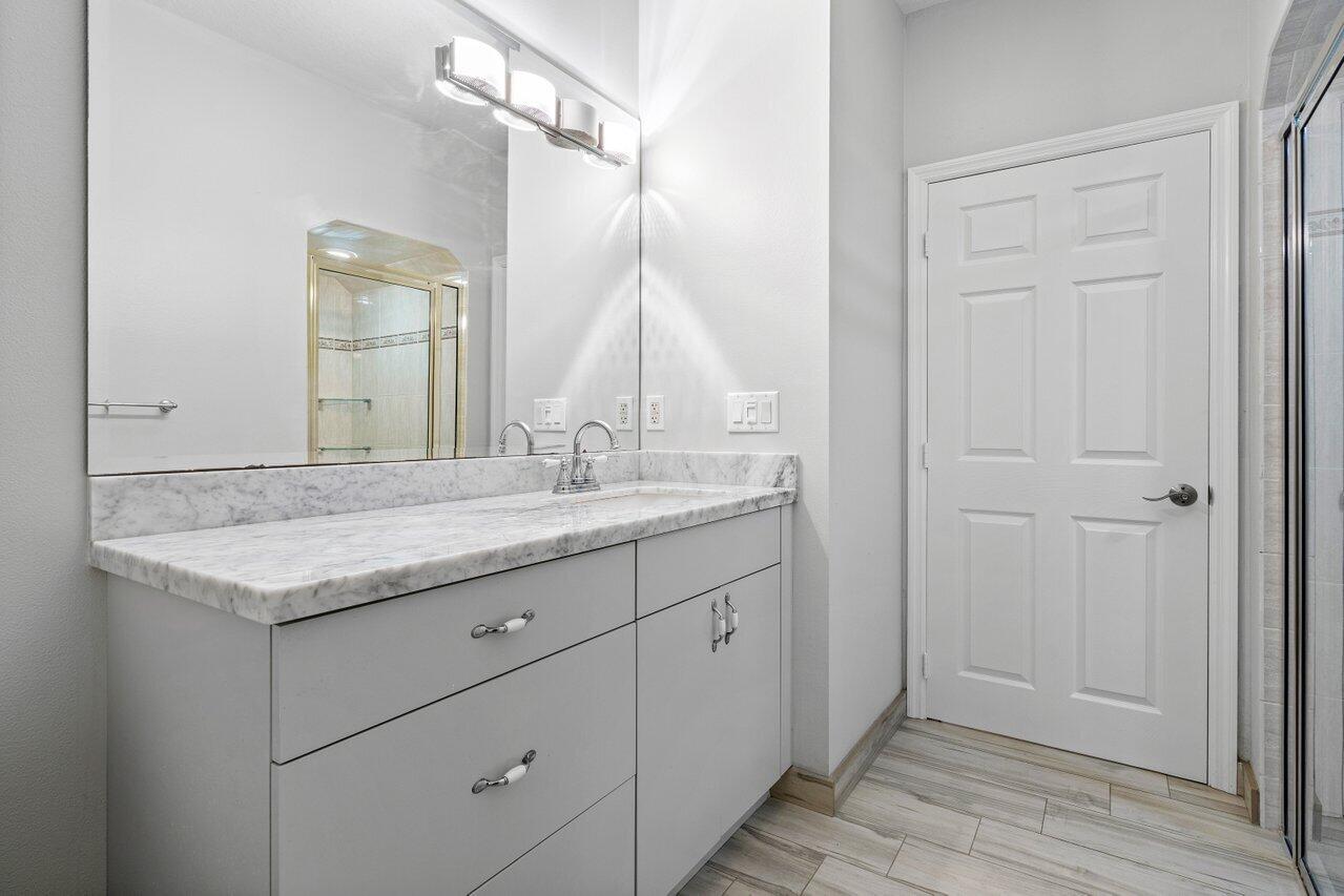 4220 NE 5th Avenue 4220