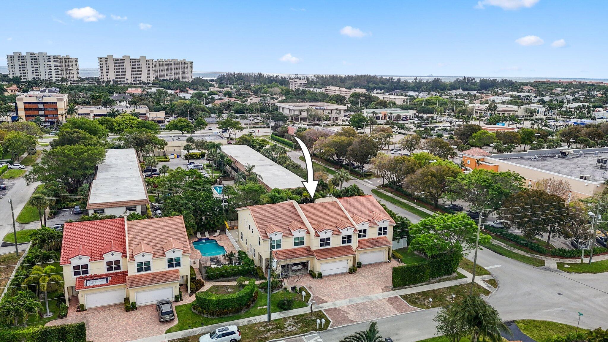 4220 NE 5th Avenue 4220