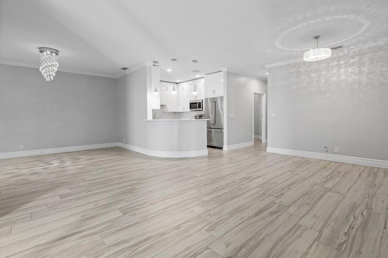 4220 NE 5th Avenue 4220