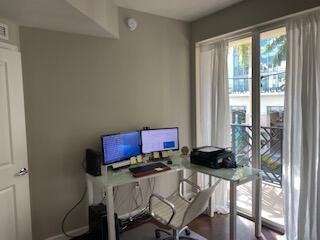 225 NE 1st Street 211