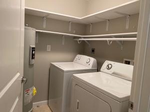 225 NE 1st Street 211