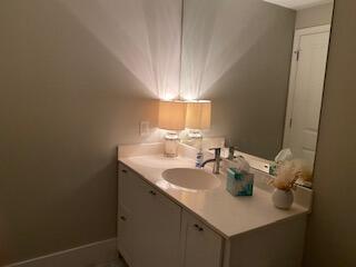 225 NE 1st Street 211