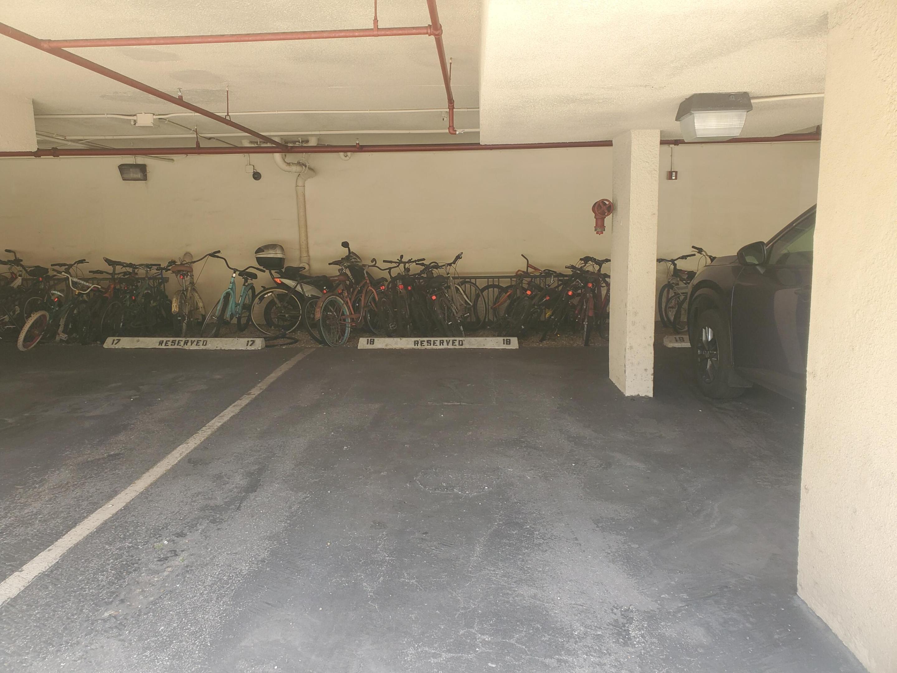 1000 Spanish River Road 4k, Boca Raton Unit: 4k