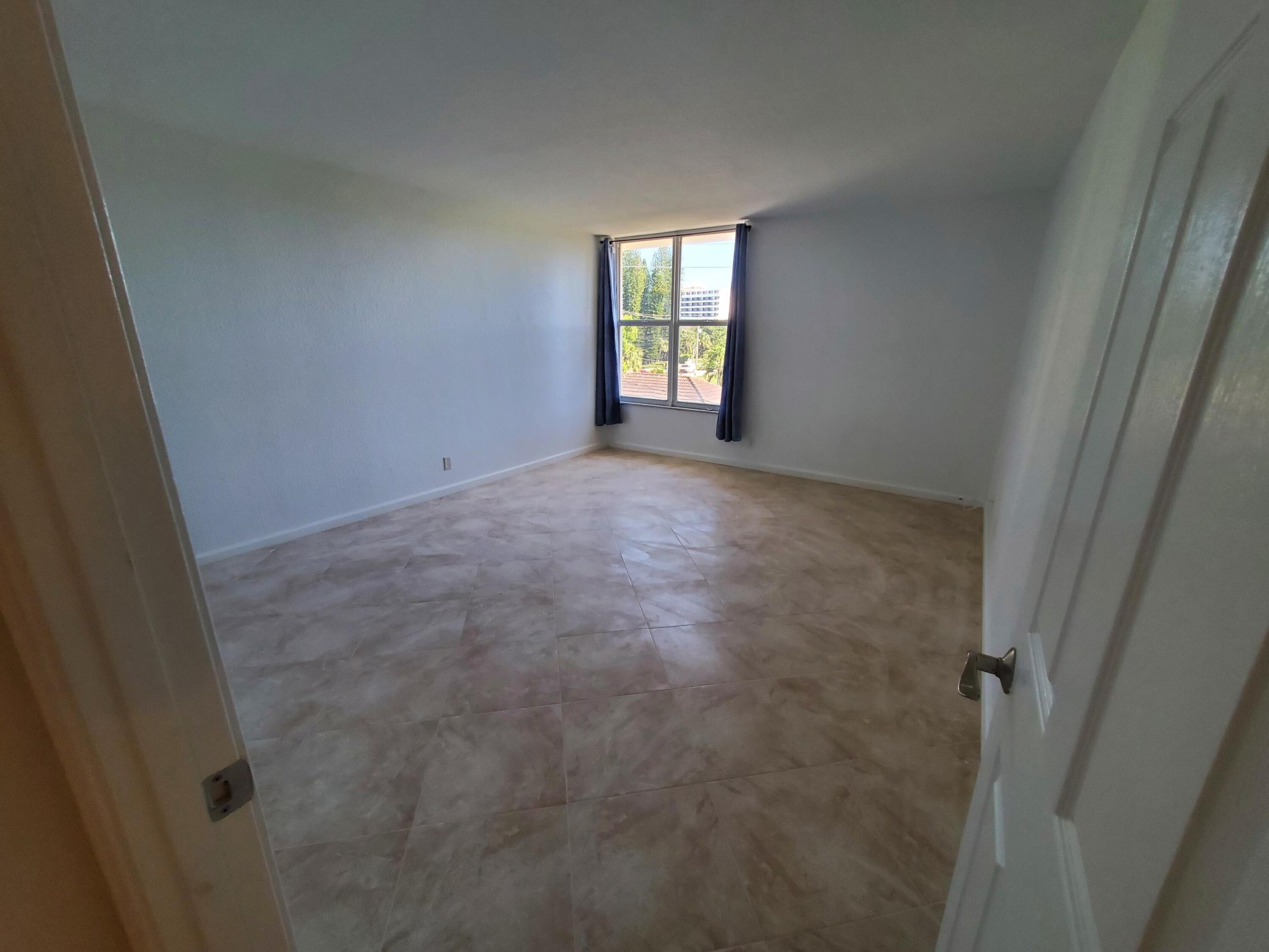 1000 Spanish River Road 4k, Boca Raton Unit: 4k