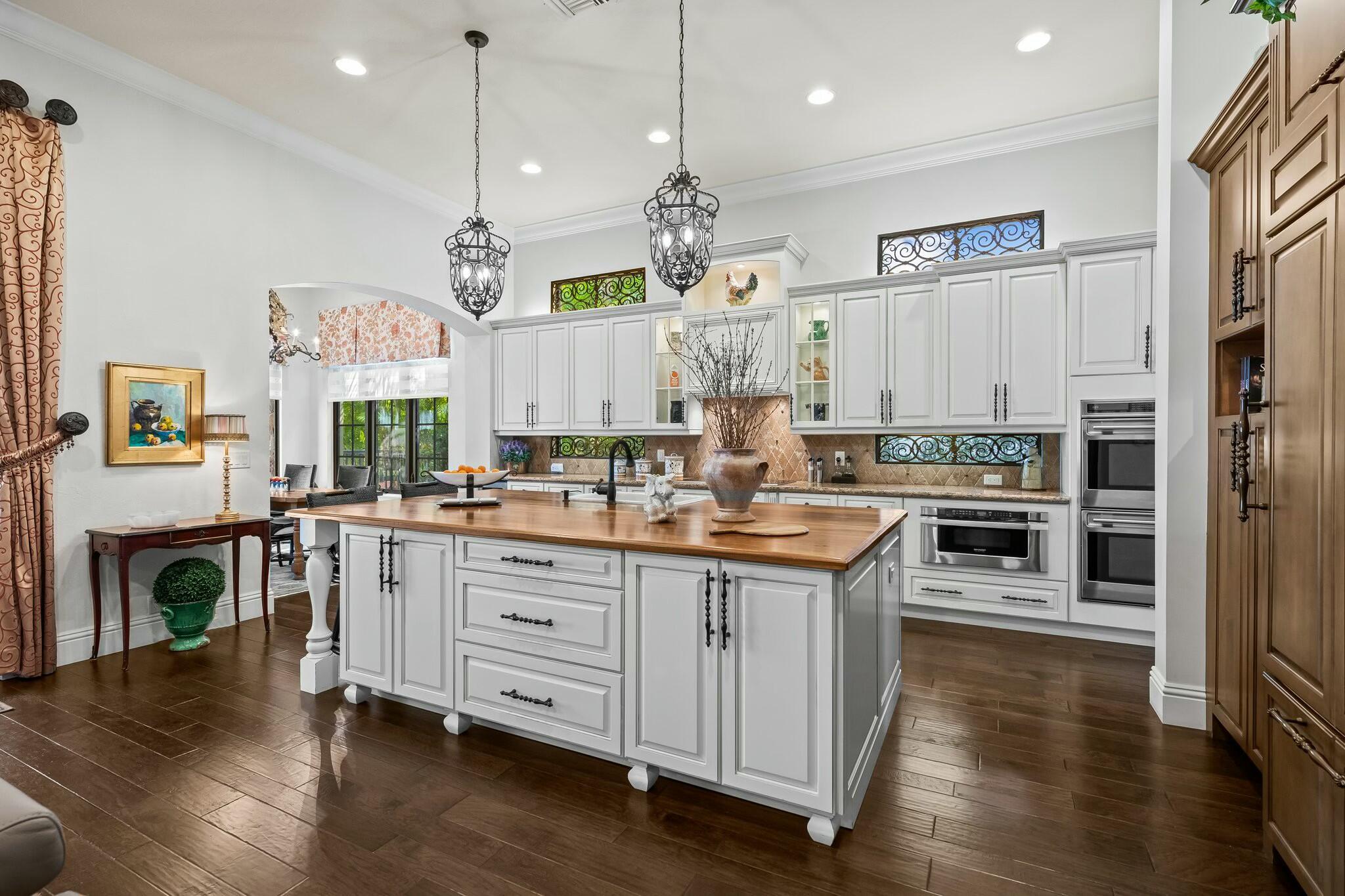 7380 Wisteria Av Avenue