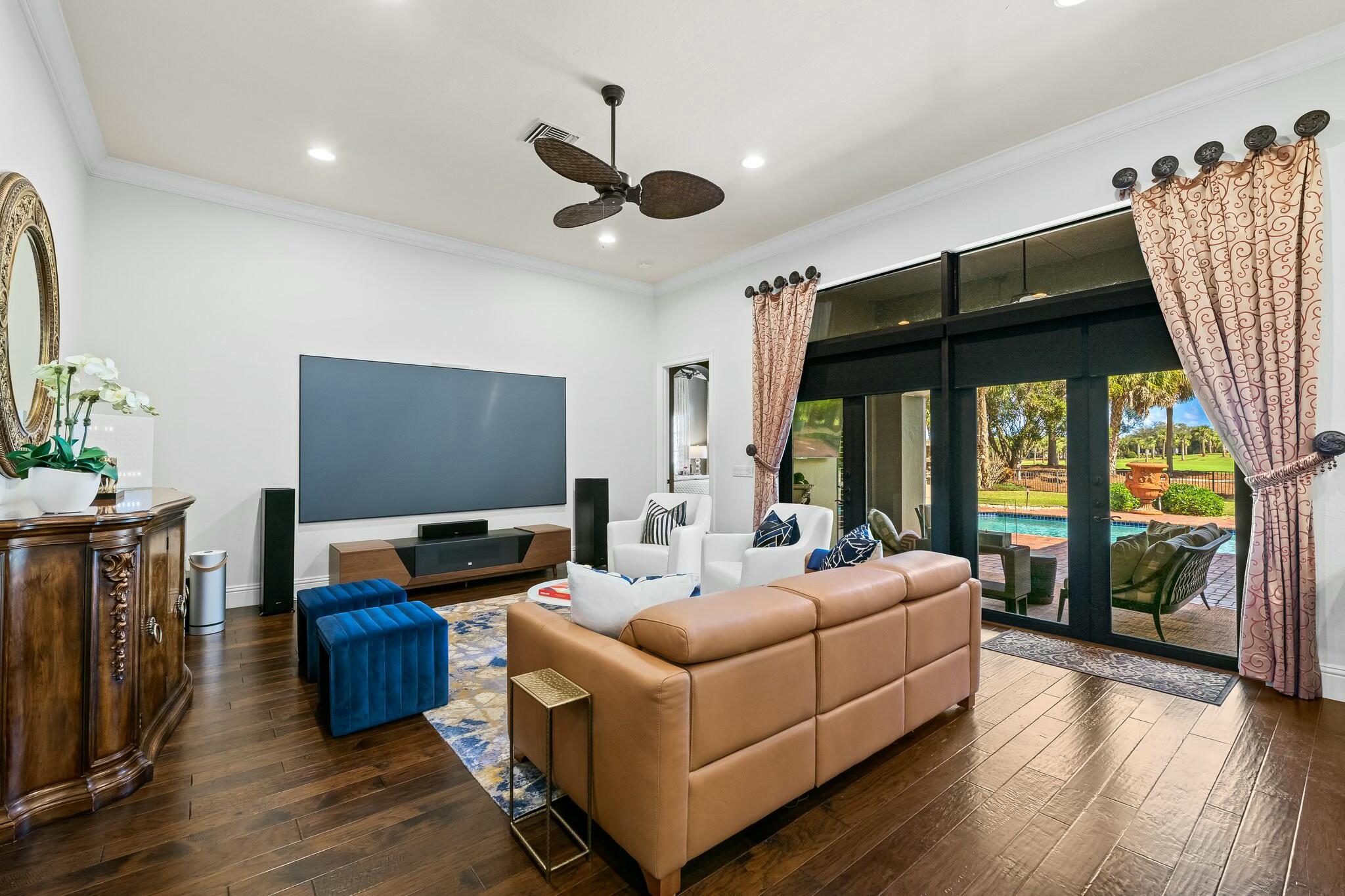 7380 Wisteria Av Avenue