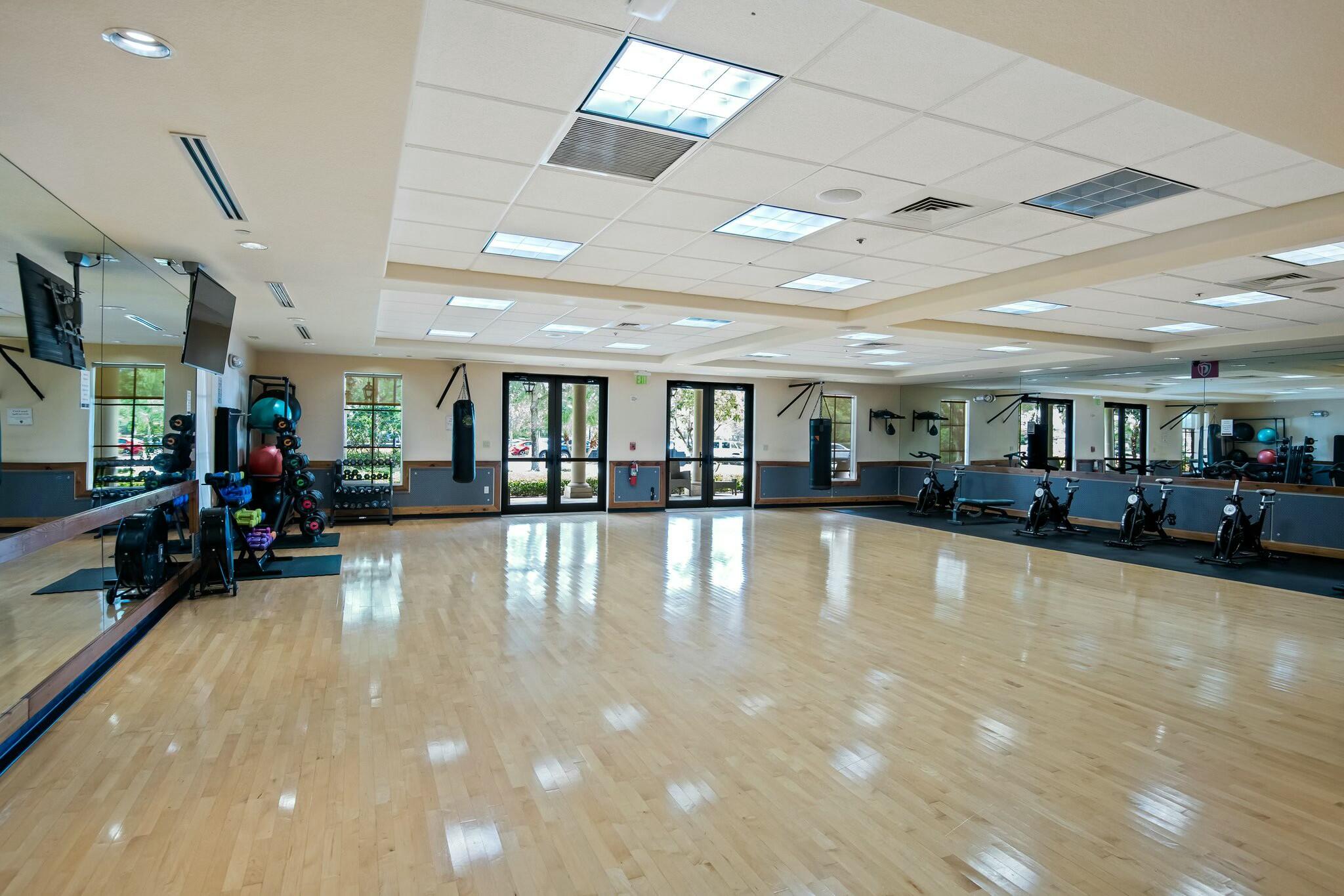 7380 Wisteria Av Avenue