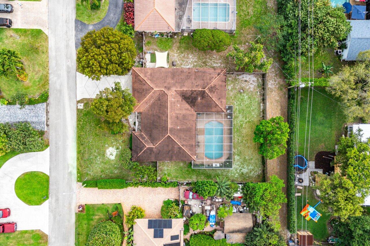 1120 SW 16th Street
