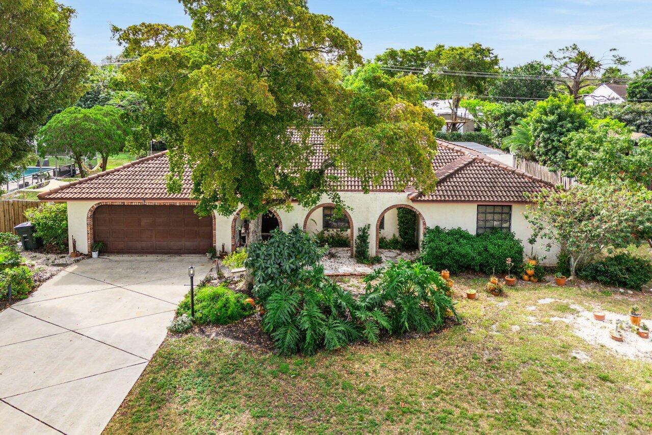 1120 SW 16th Street