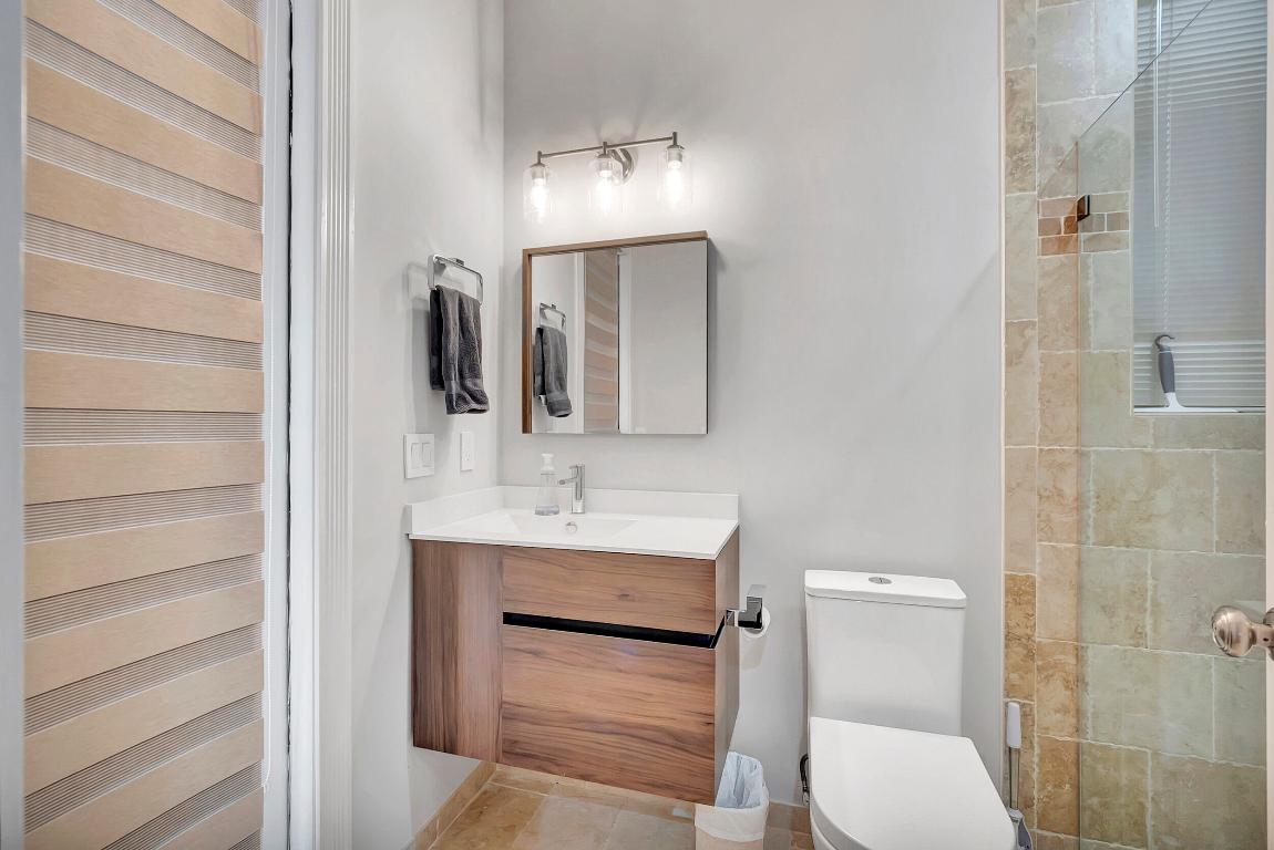 4085 Avalon Pointe Drive, Boca Raton