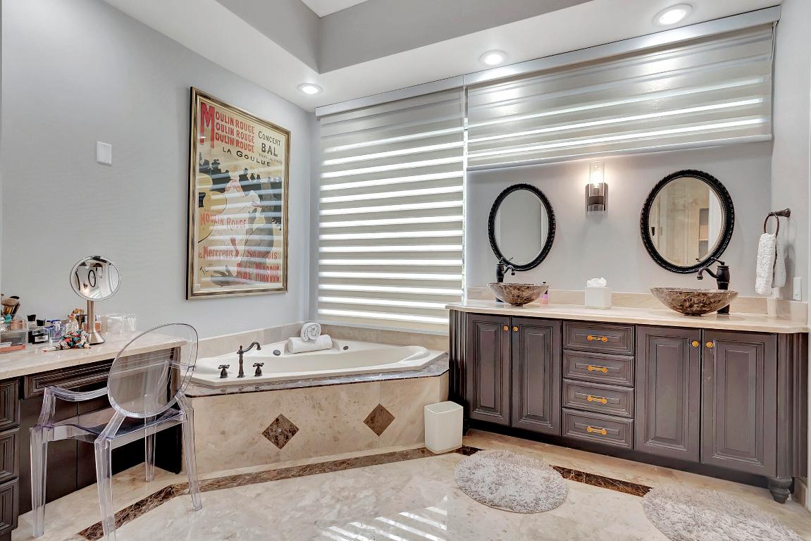 4085 Avalon Pointe Drive, Boca Raton