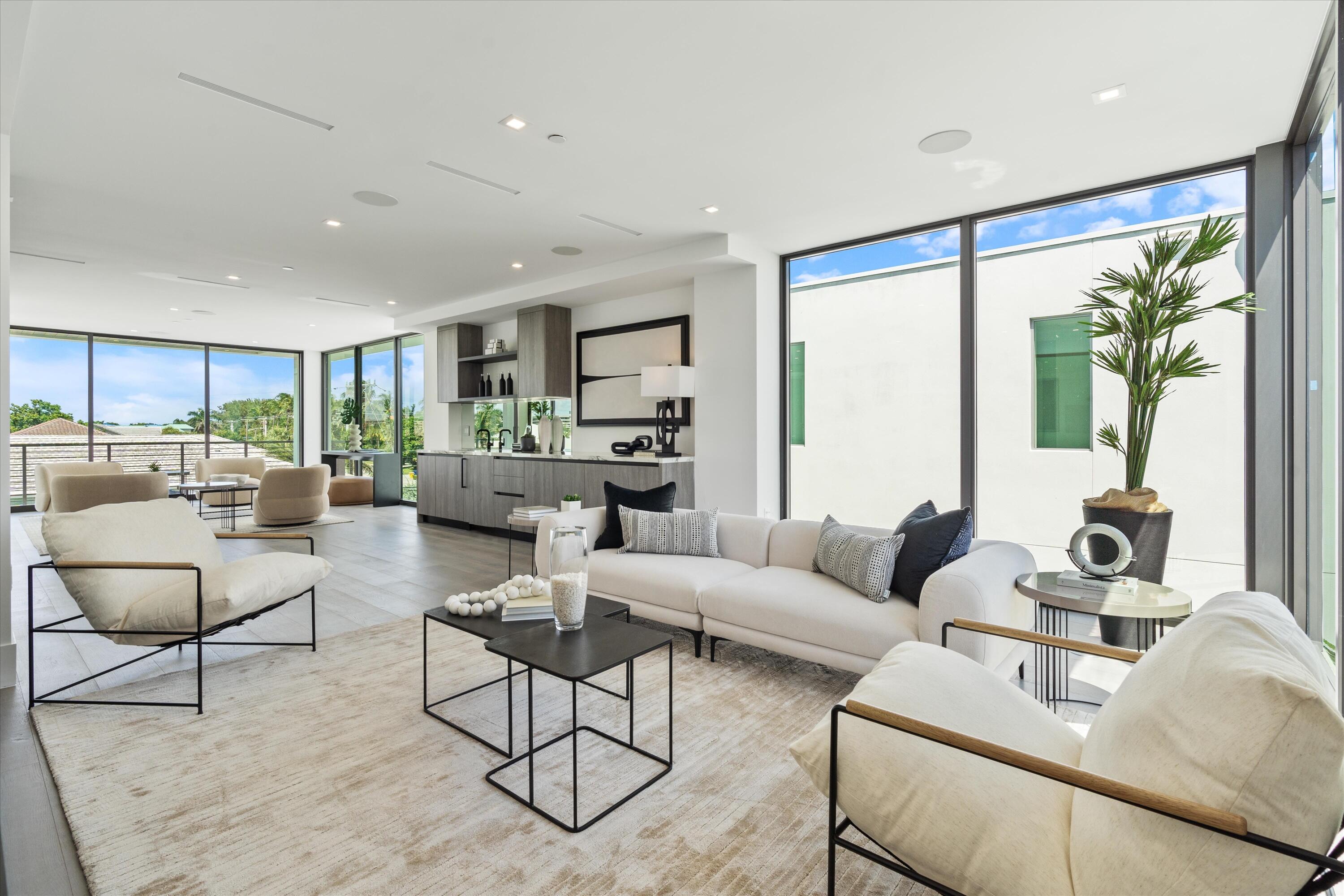 1068 Del Harbour Drive