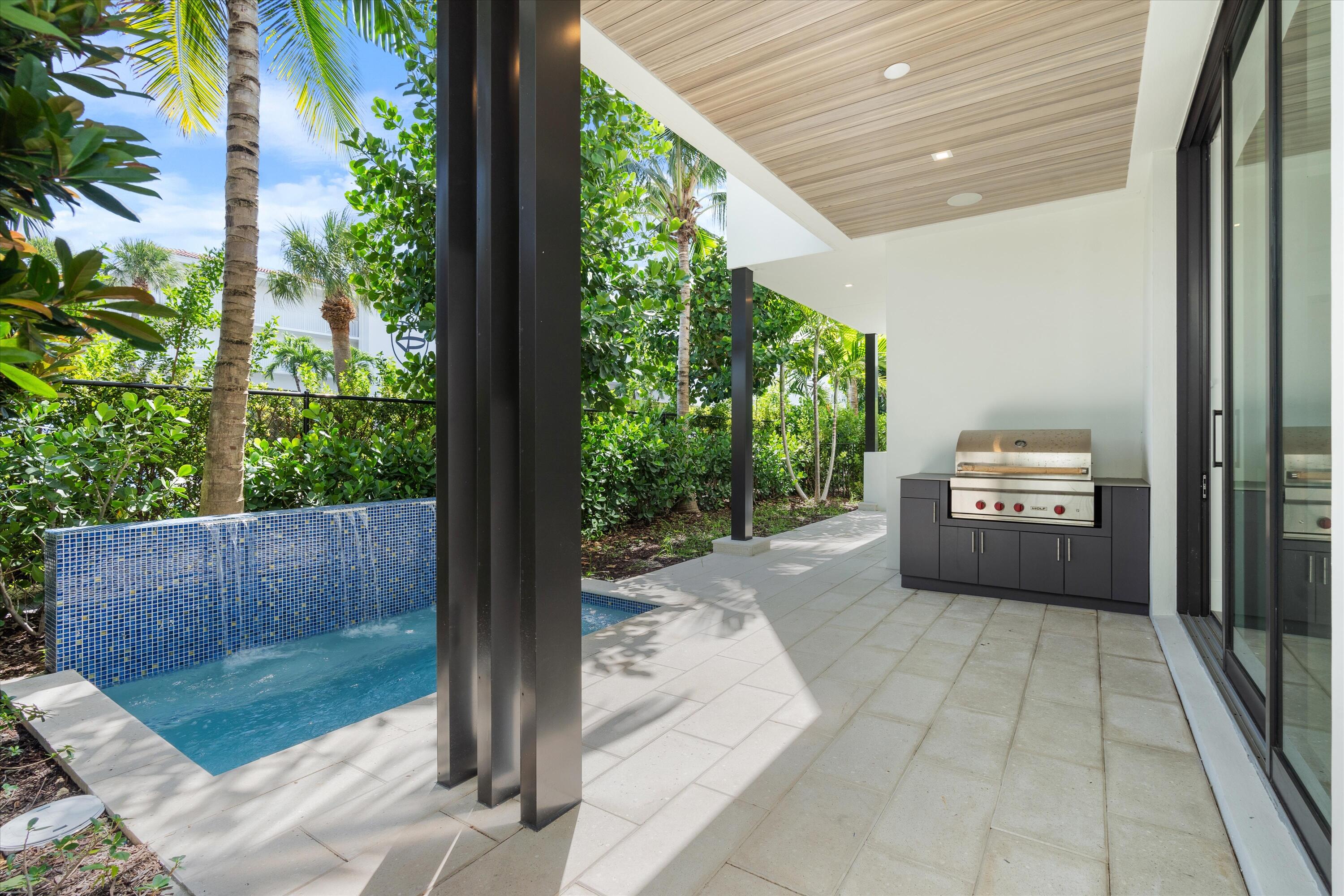 1068 Del Harbour Drive