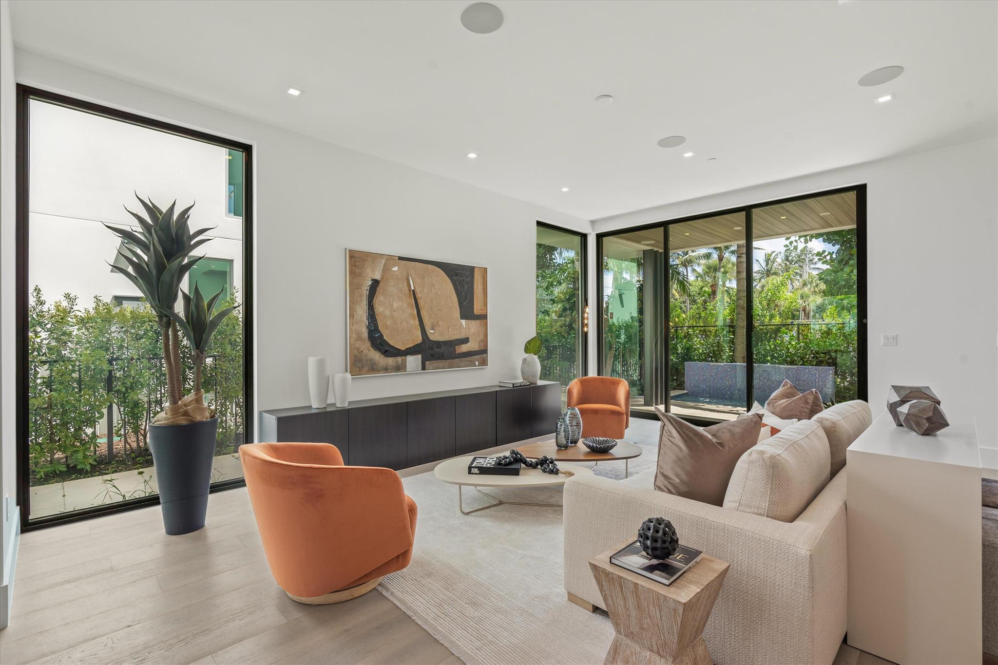 1068 Del Harbour Drive