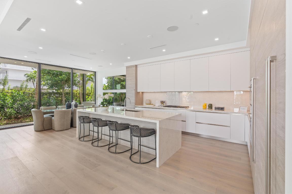 1068 Del Harbour Drive