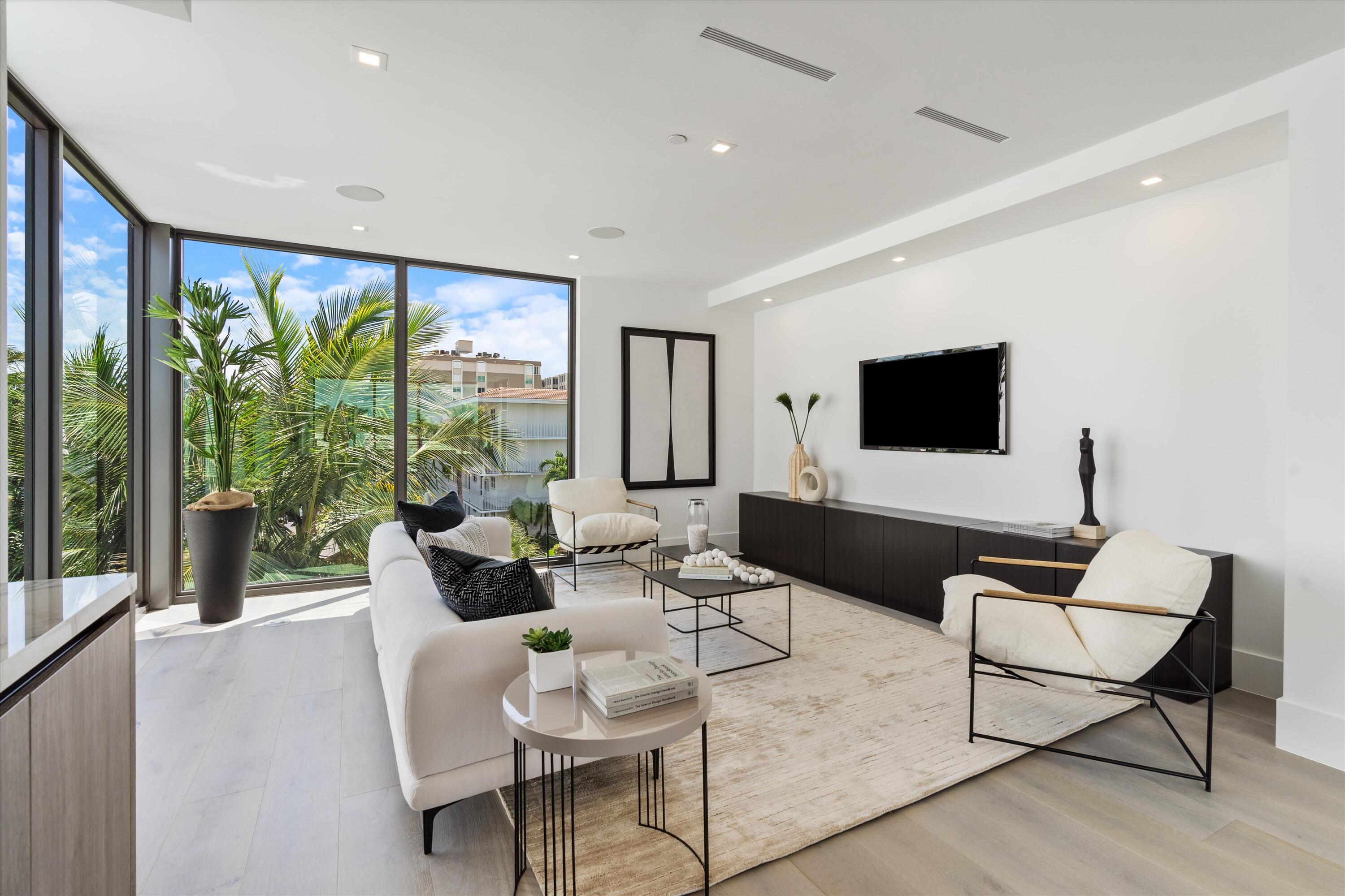 1068 Del Harbour Drive