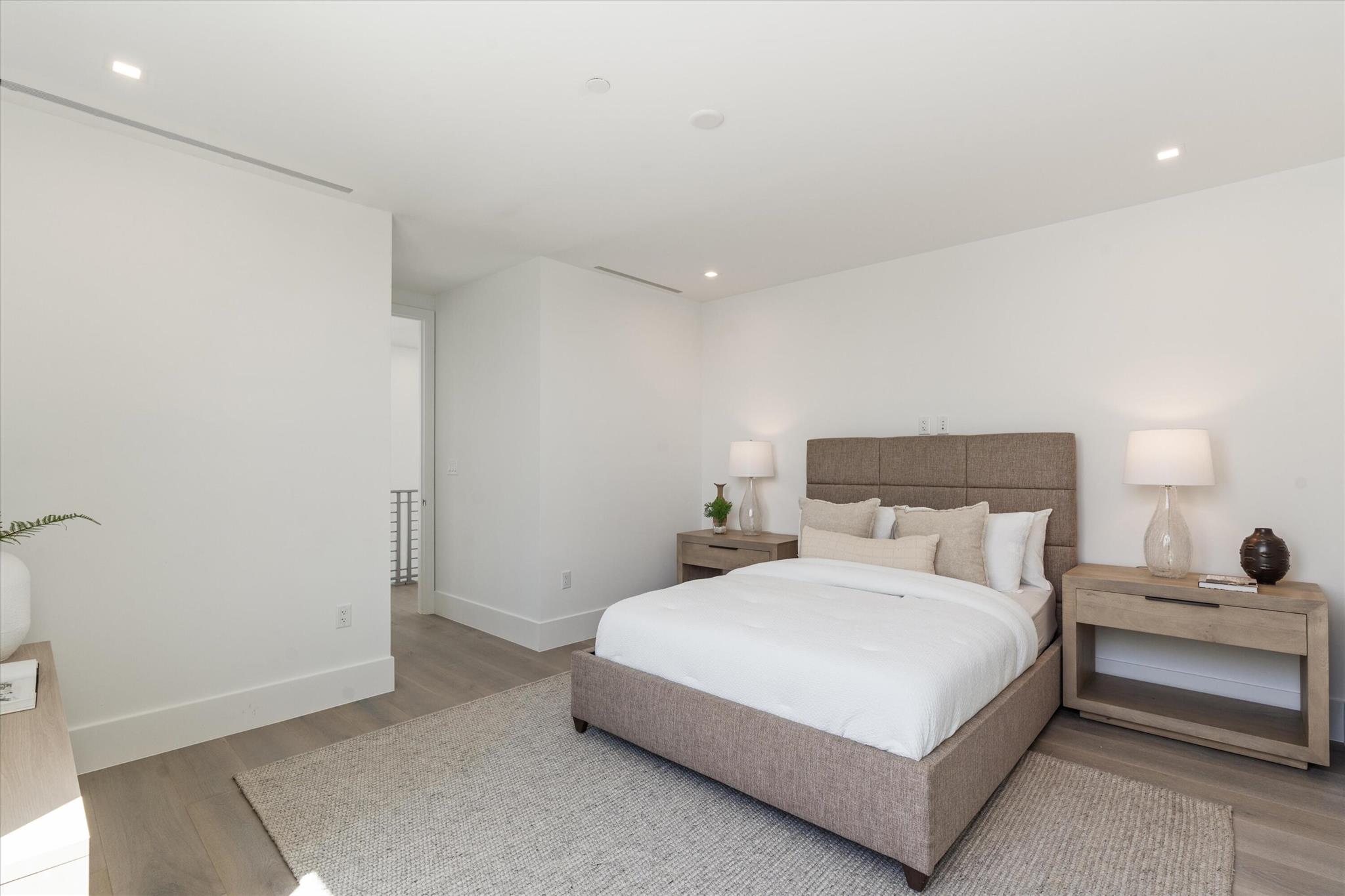 1068 Del Harbour Drive