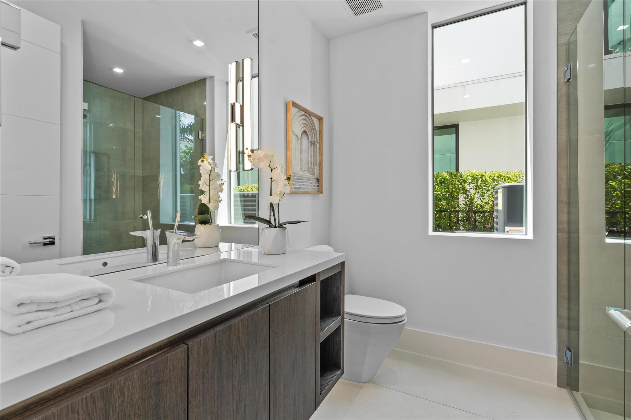 1070 Del Harbour Drive