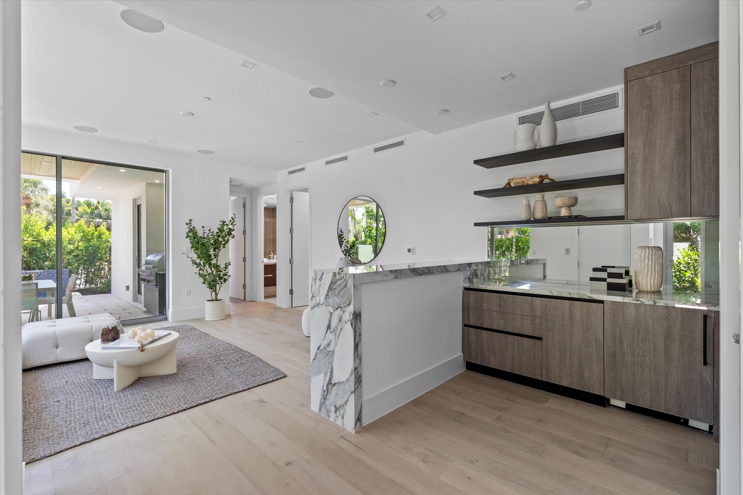 1070 Del Harbour Drive