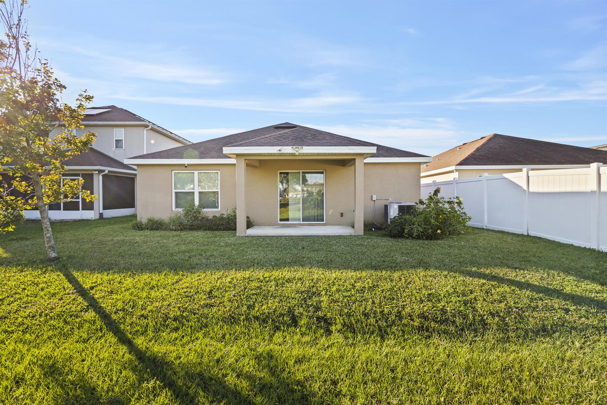 5475 NW Pine Trail Circle