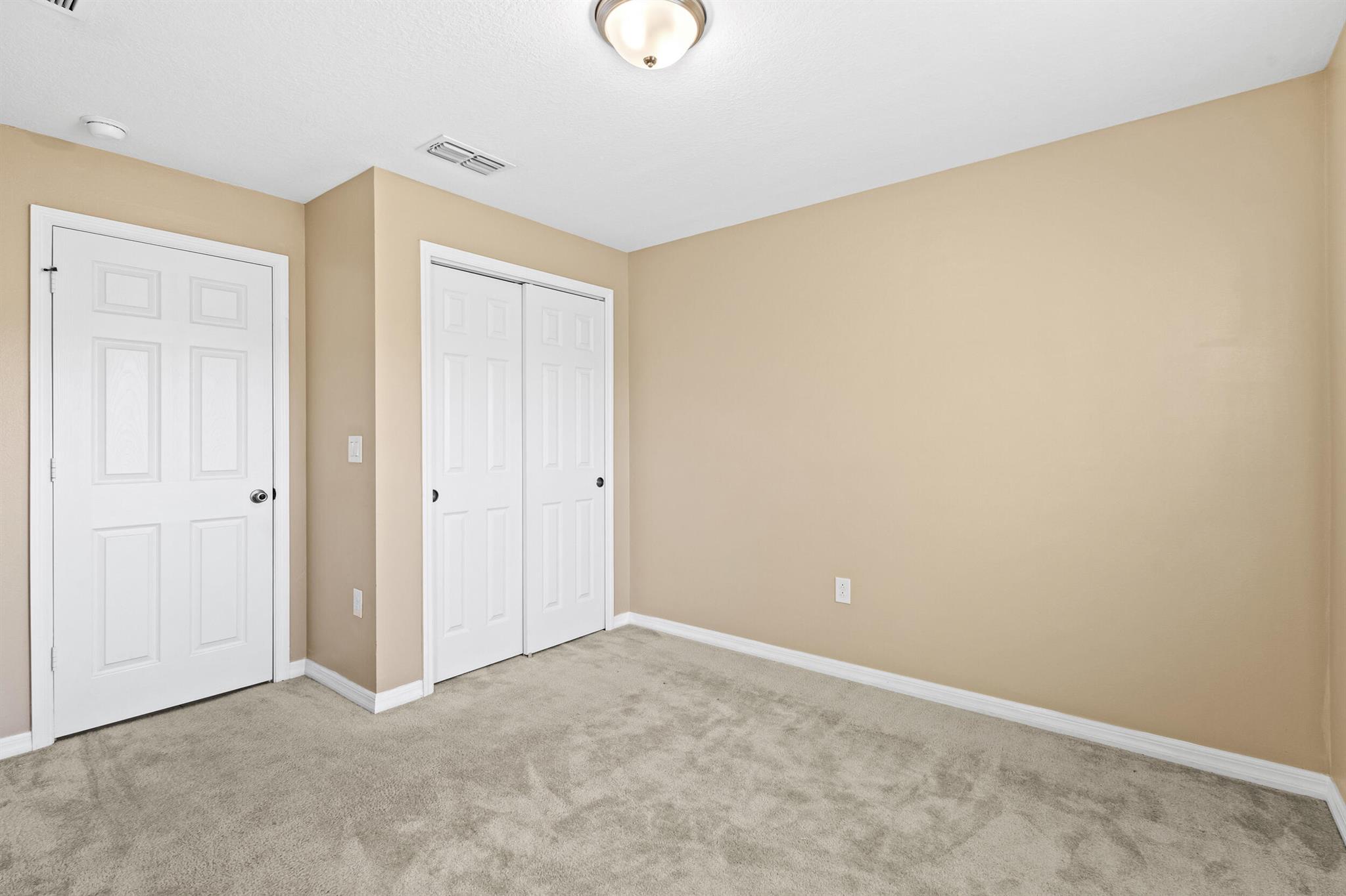 5475 NW Pine Trail Circle