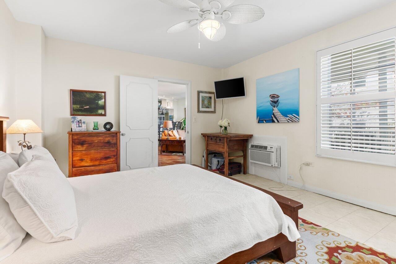 100 N Ocean Boulevard 104