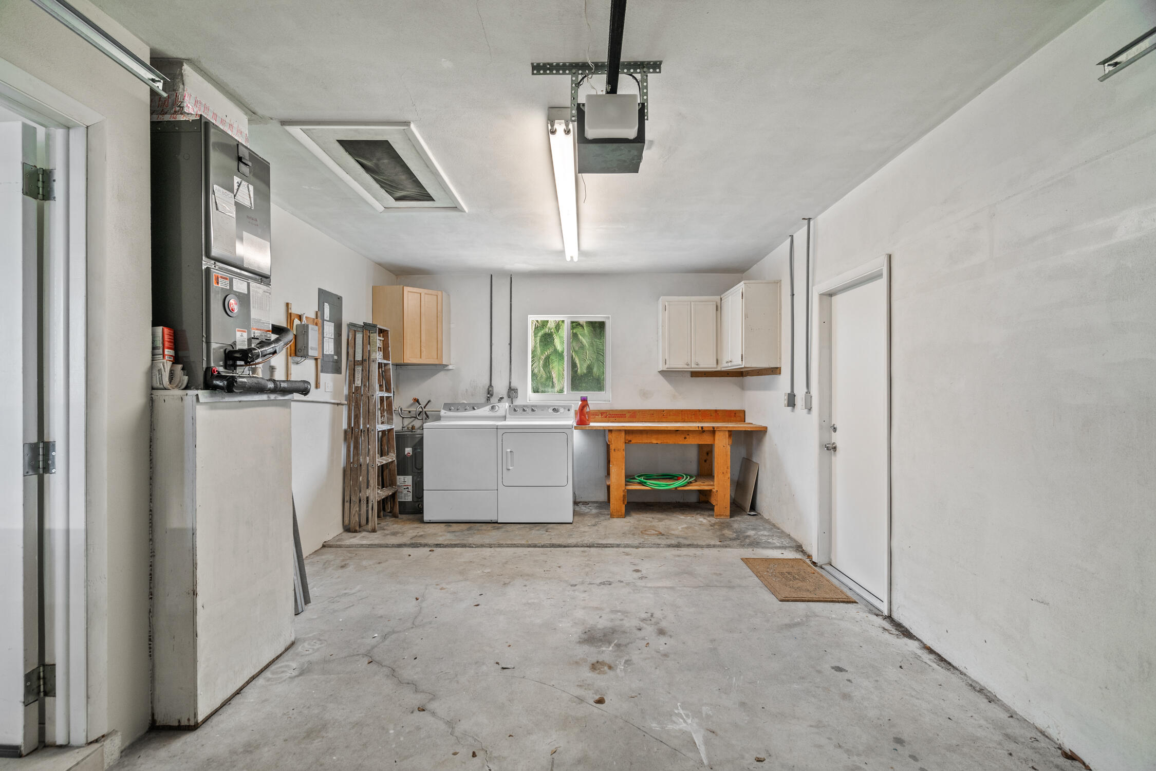 1260 SW 9th Street