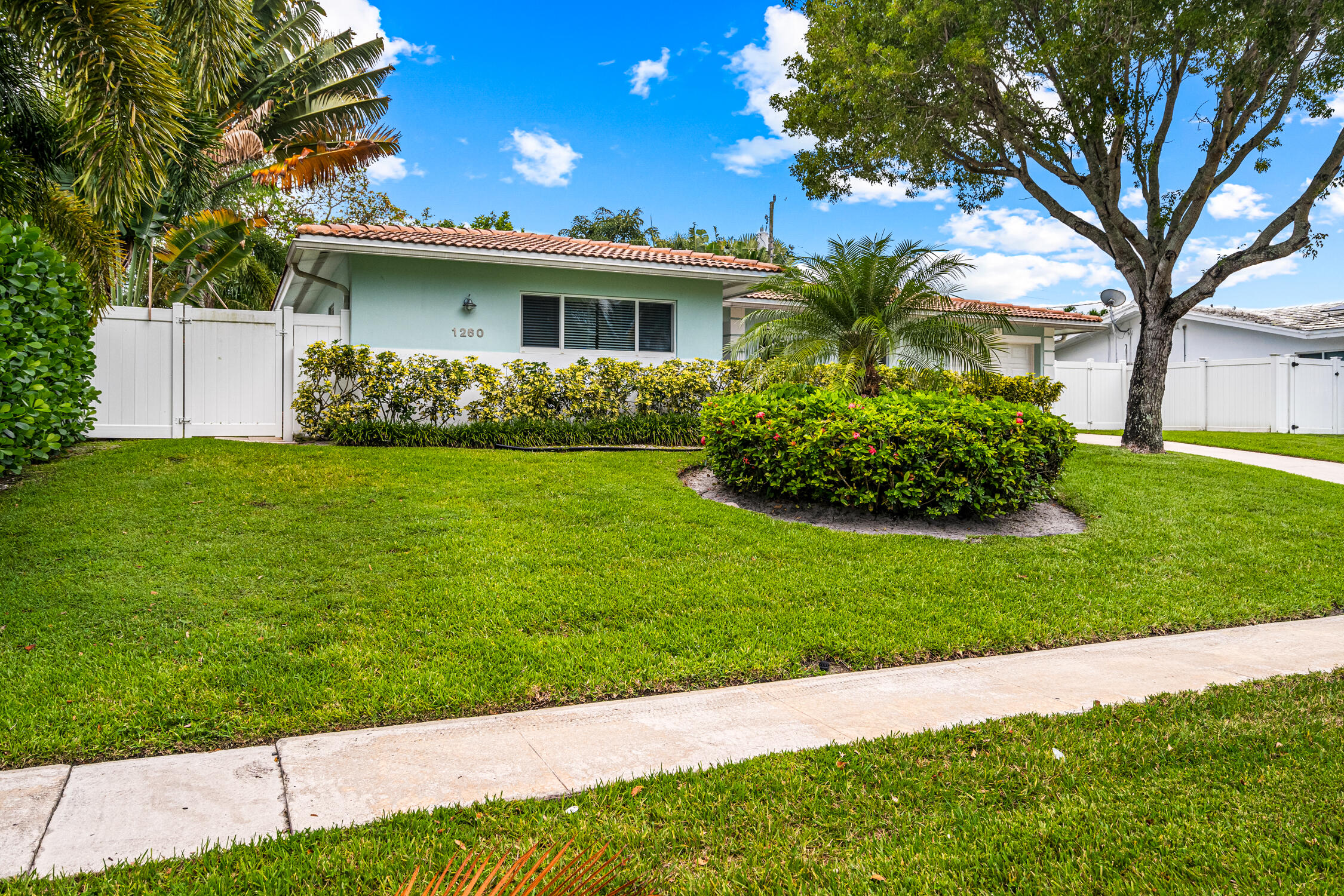 1260 SW 9th Street