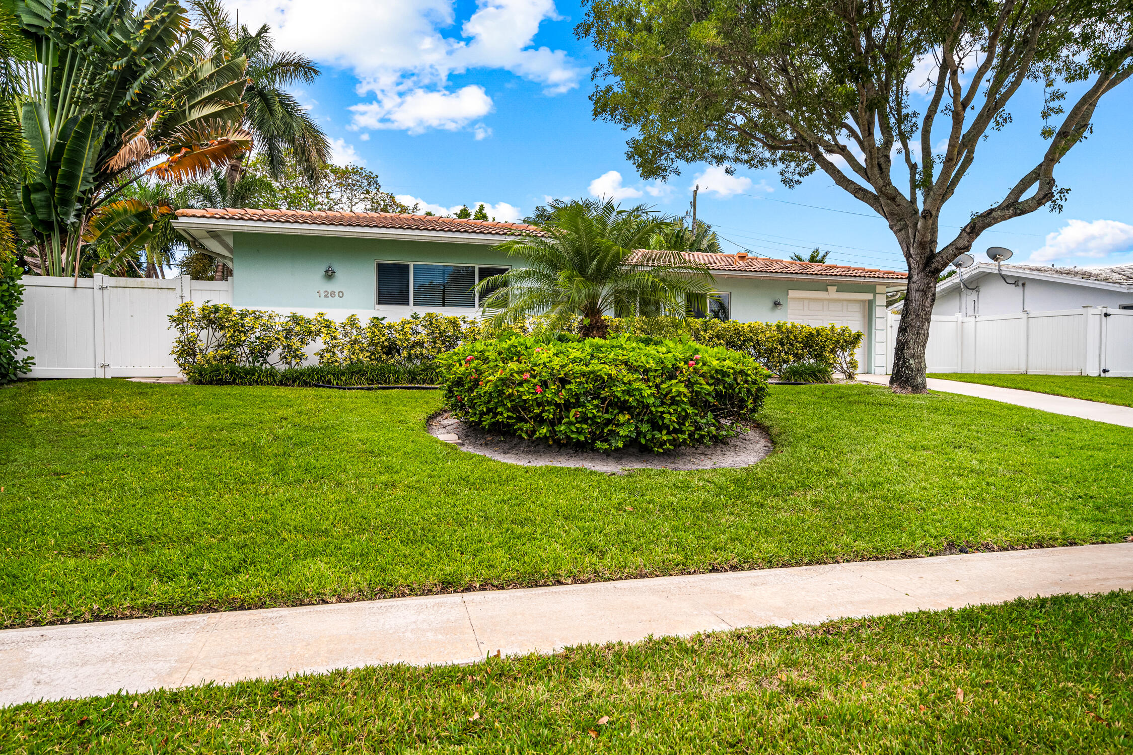 1260 SW 9th Street