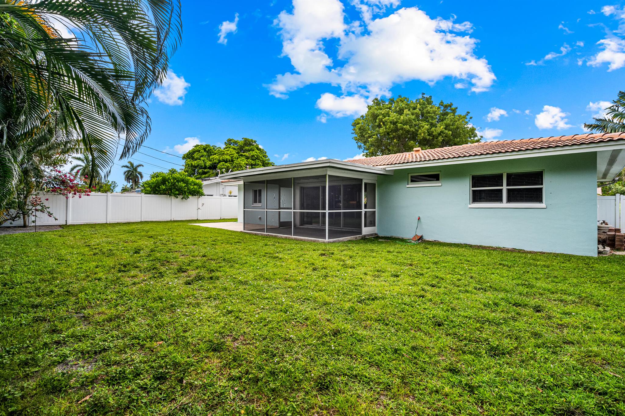 1260 SW 9th Street