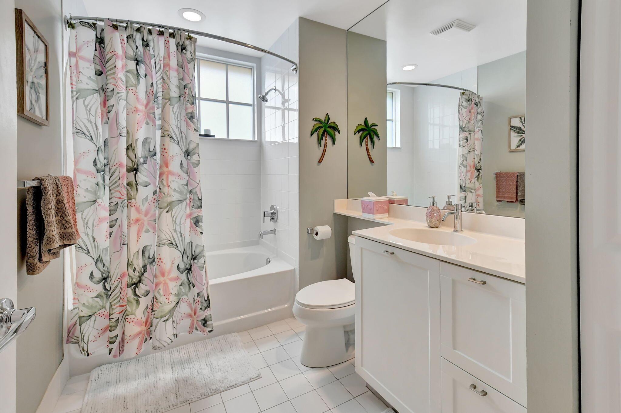 225 NE 1st Street 214