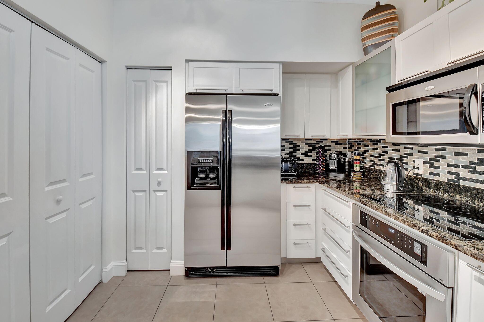 225 NE 1st Street 214