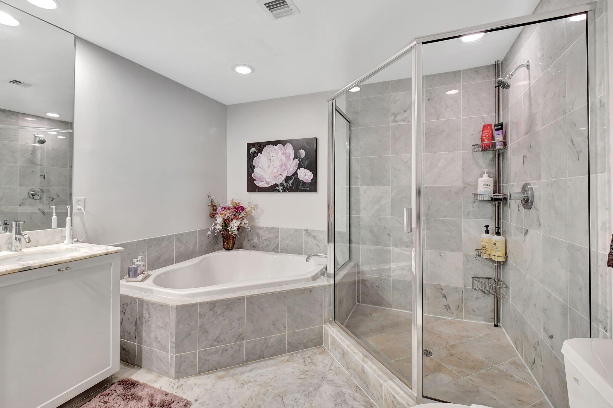 225 NE 1st Street 214