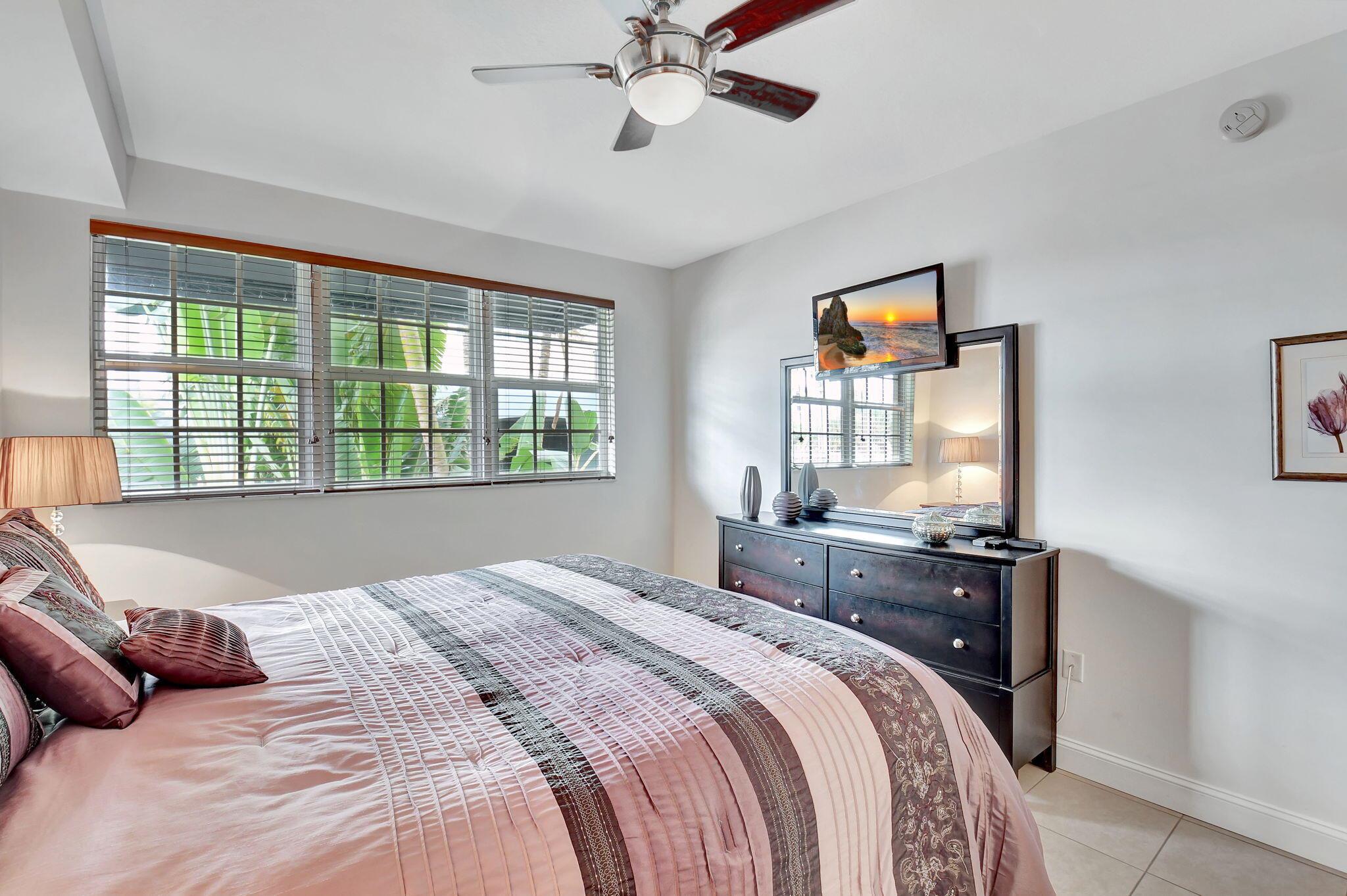 225 NE 1st Street 214