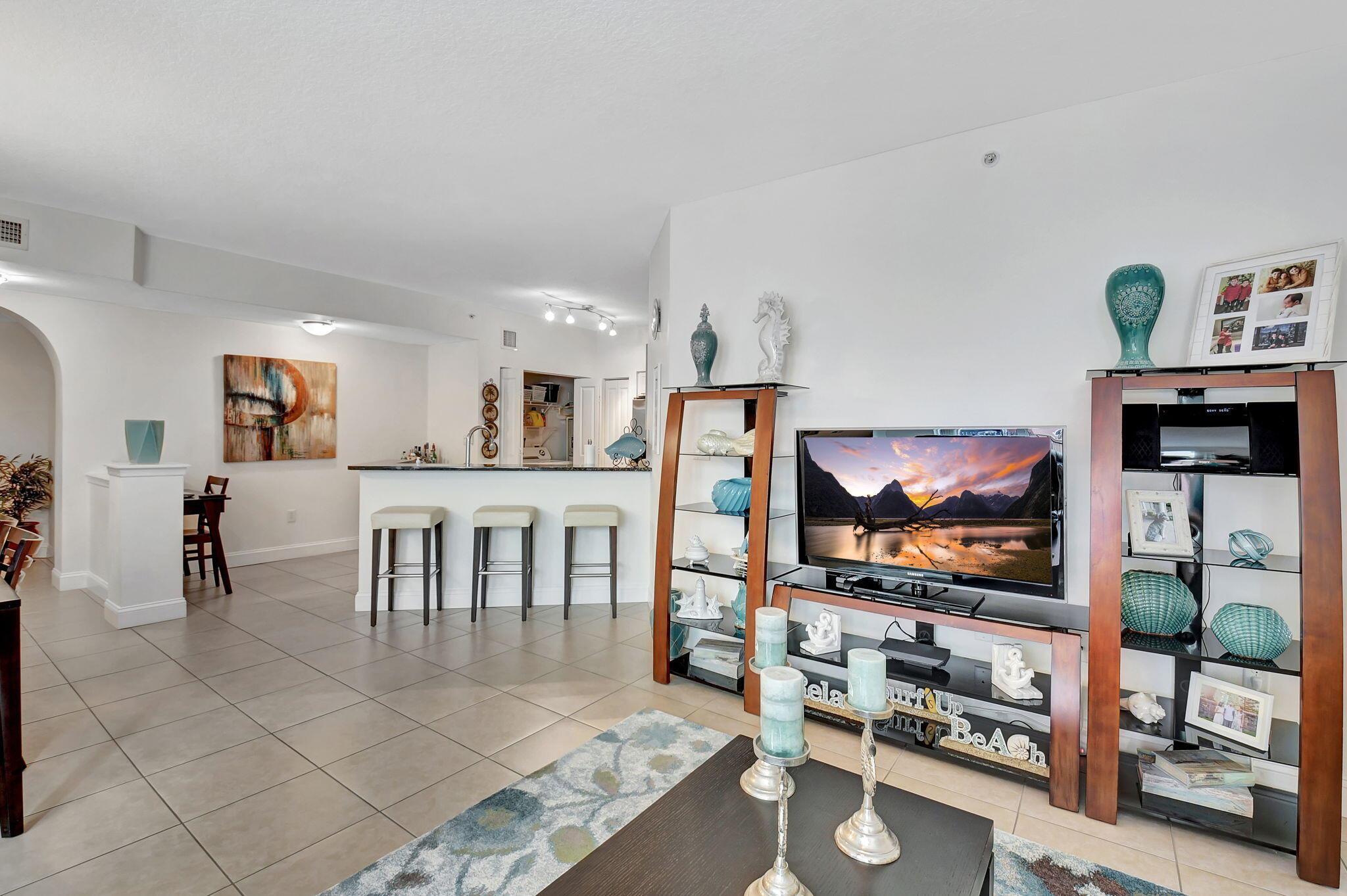 225 NE 1st Street 214