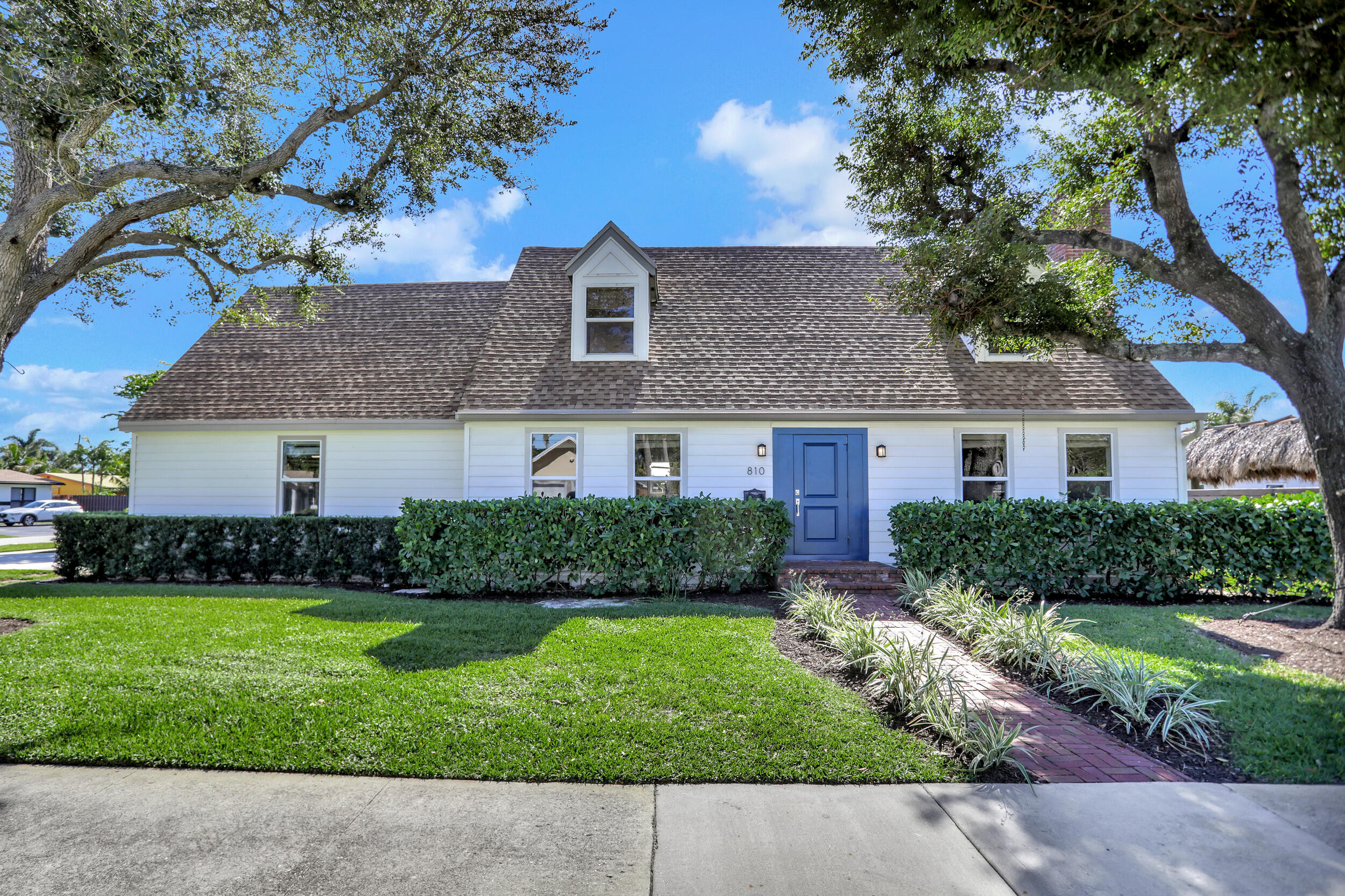 810 NE 4th Street, Deerfield Beach