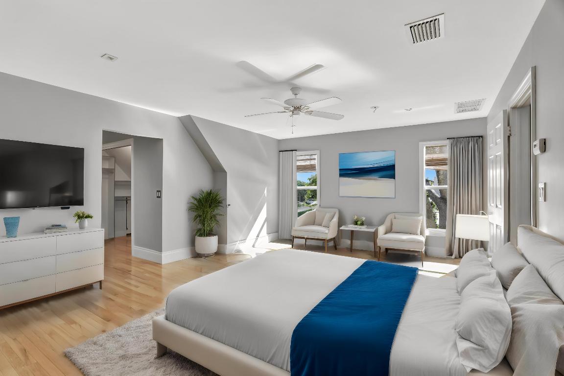 810 NE 4th Street, Deerfield Beach