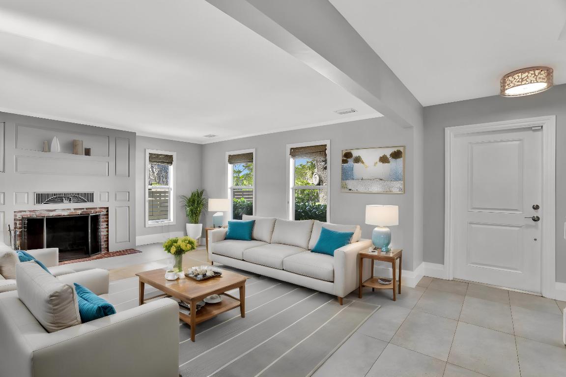 810 NE 4th Street, Deerfield Beach