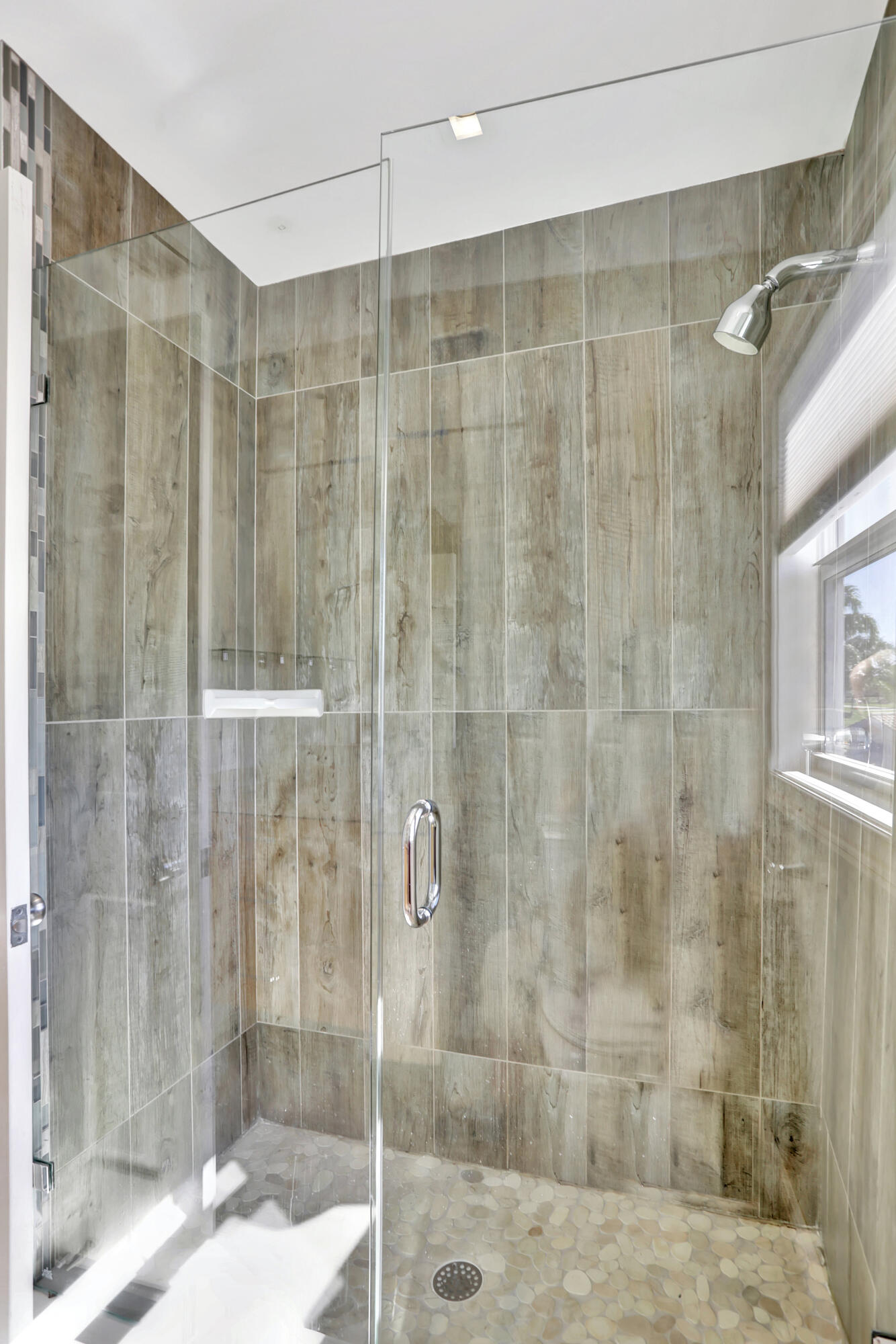 810 NE 4th Street, Deerfield Beach