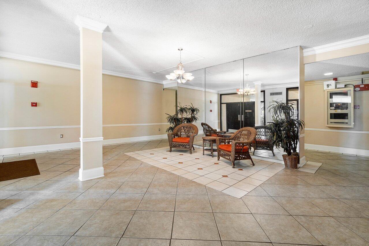 480 Executive Center Drive 1b