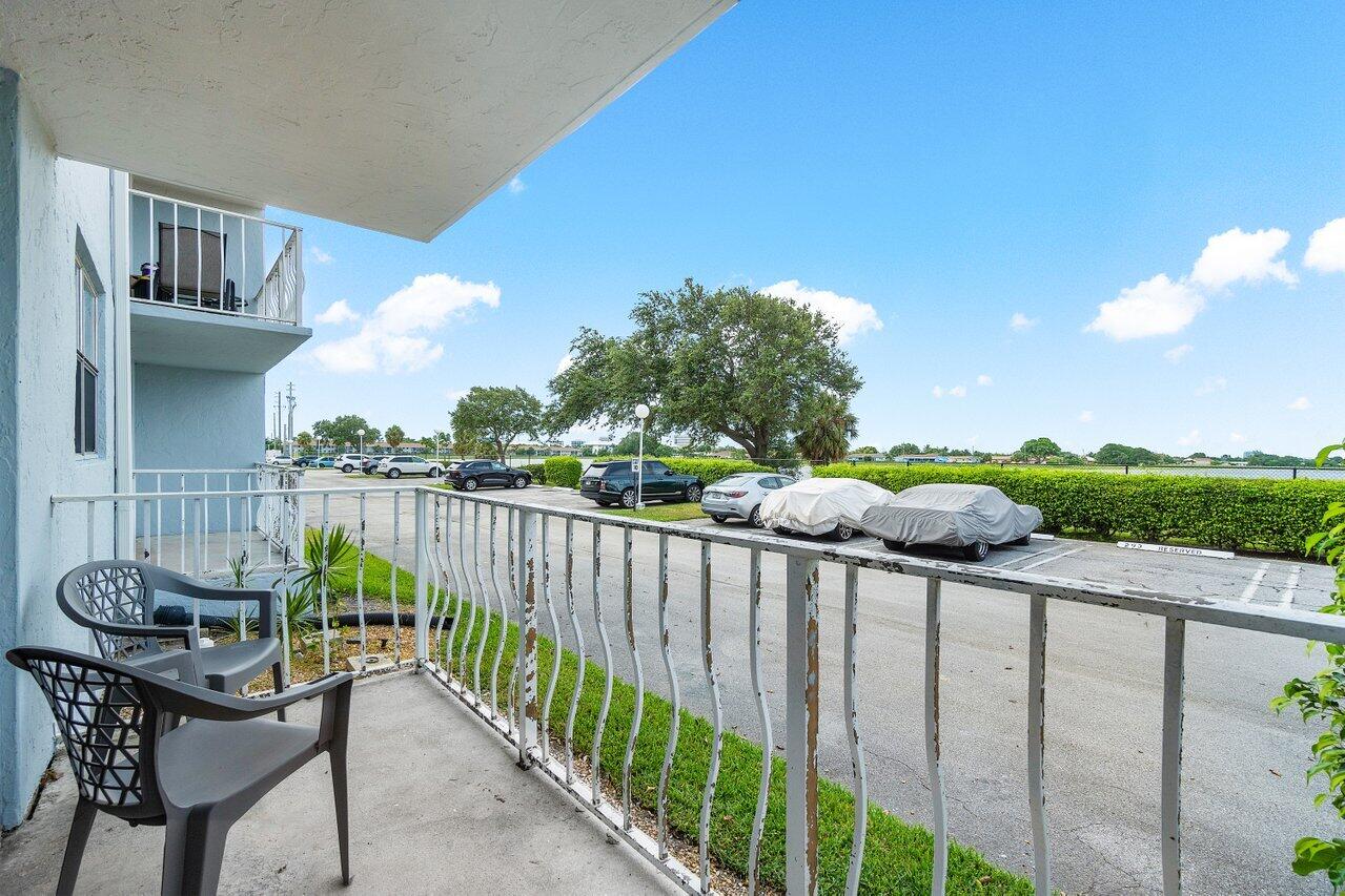 480 Executive Center Drive 1b