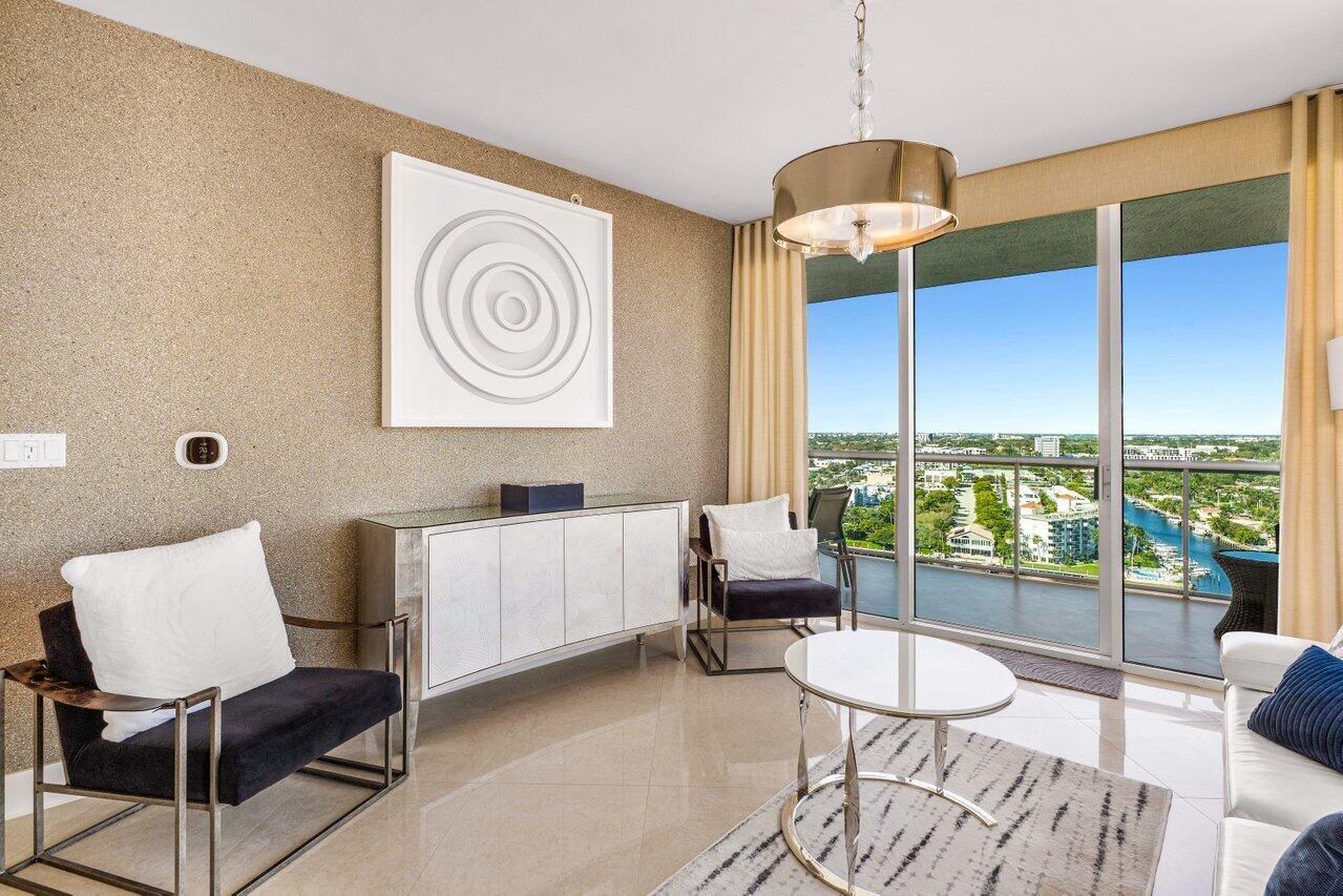 1 N Ocean Boulevard 1607