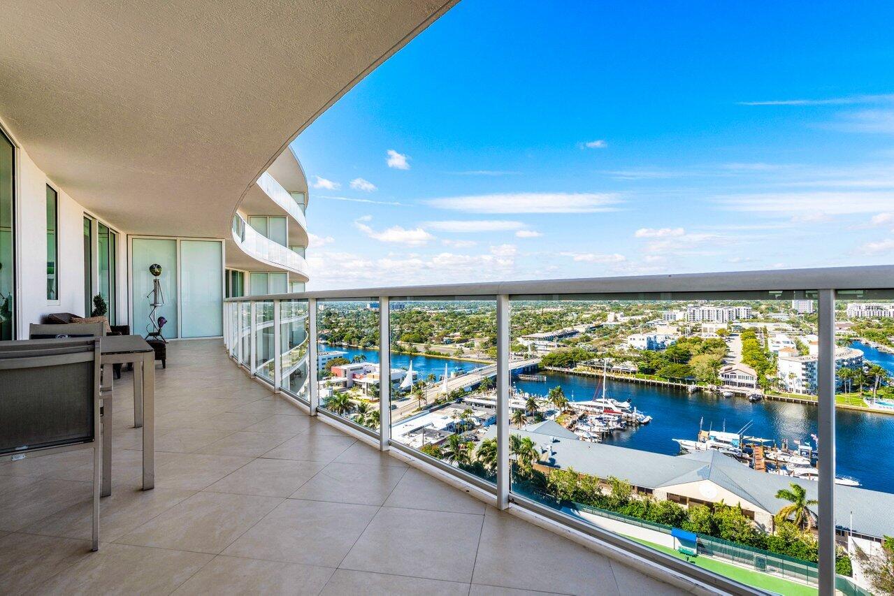 1 N Ocean Boulevard 1607