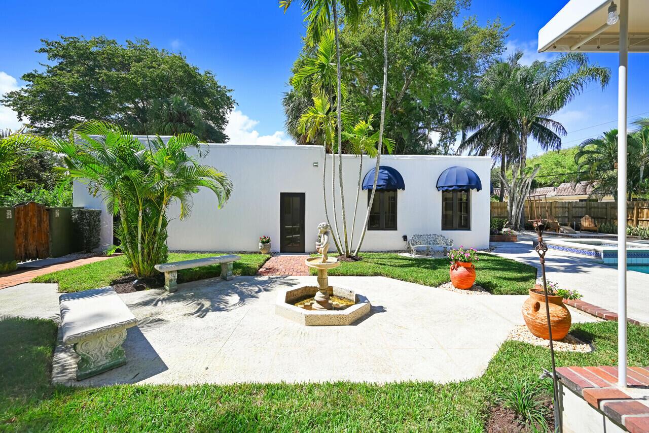 801 Hibiscus Street