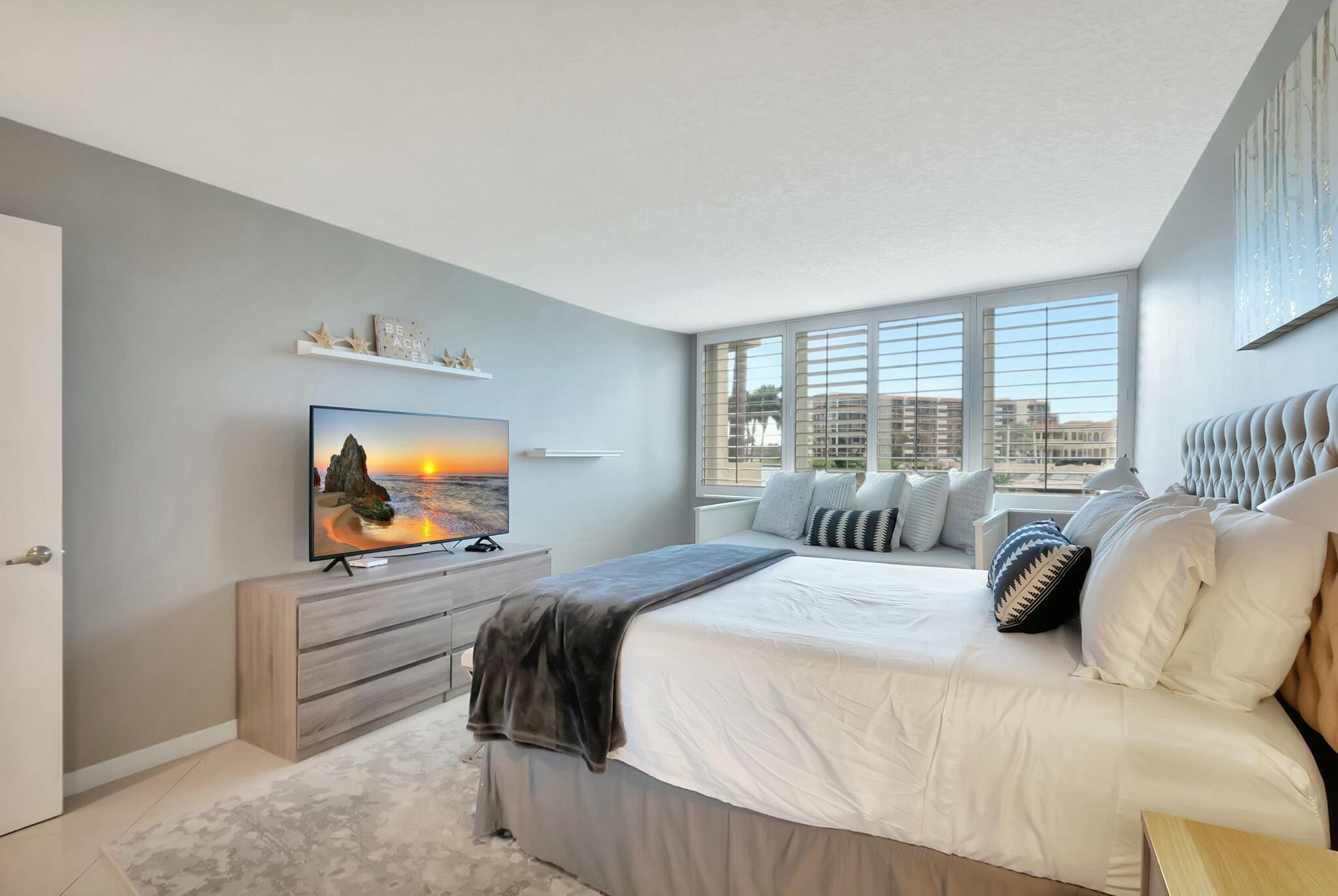 3912 S Ocean Boulevard 111