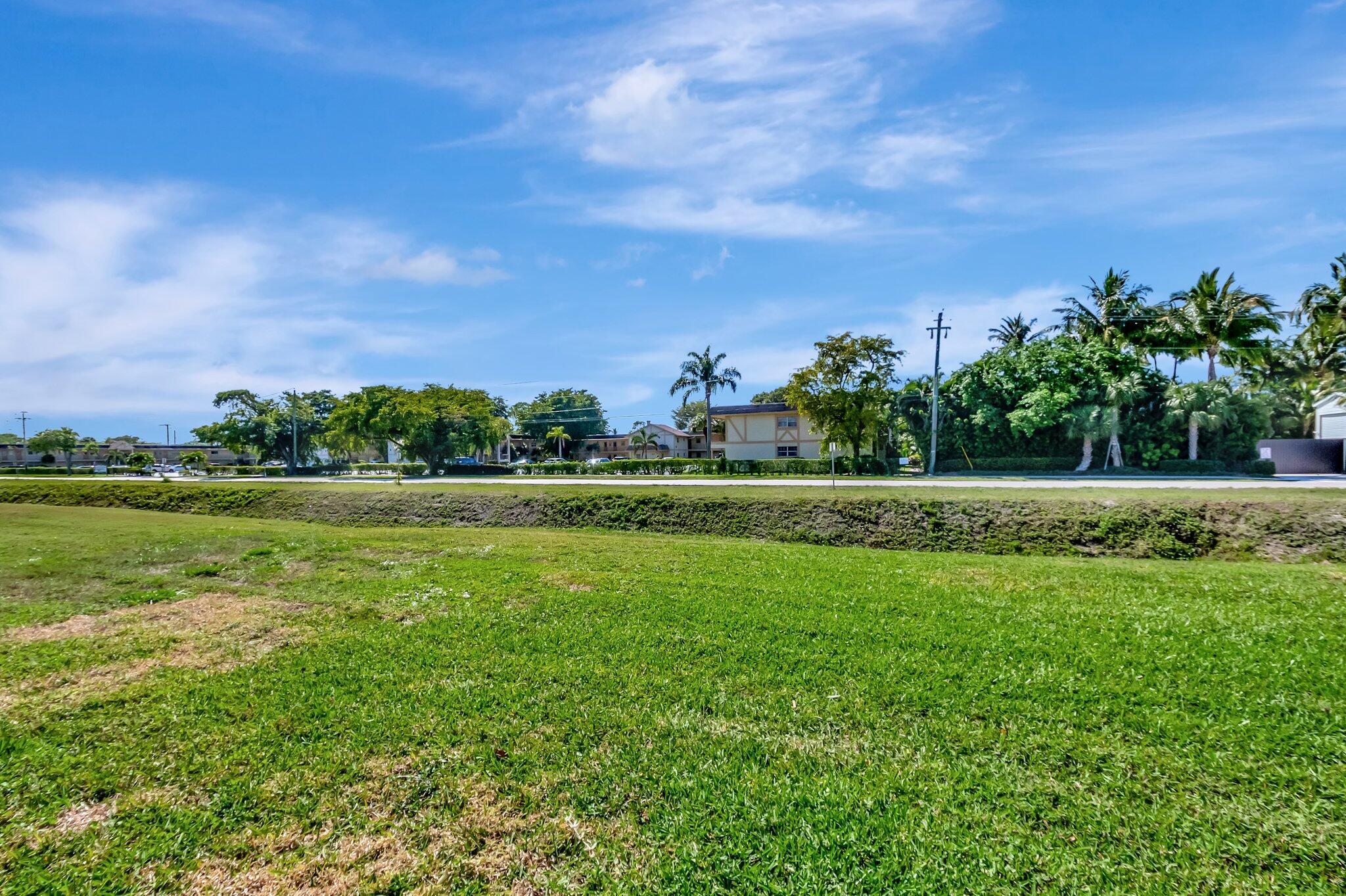 2840 SW 13th Street 104