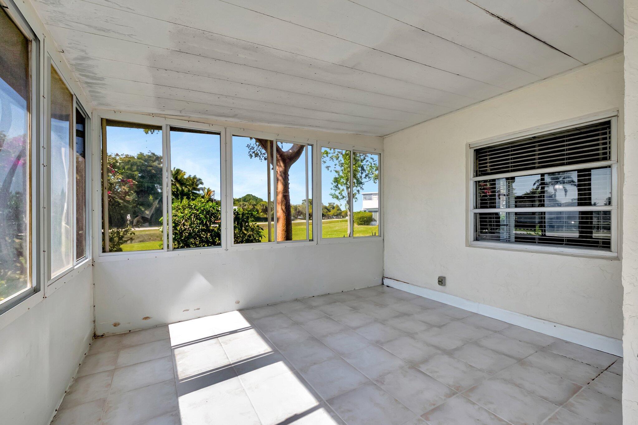 2840 SW 13th Street 104