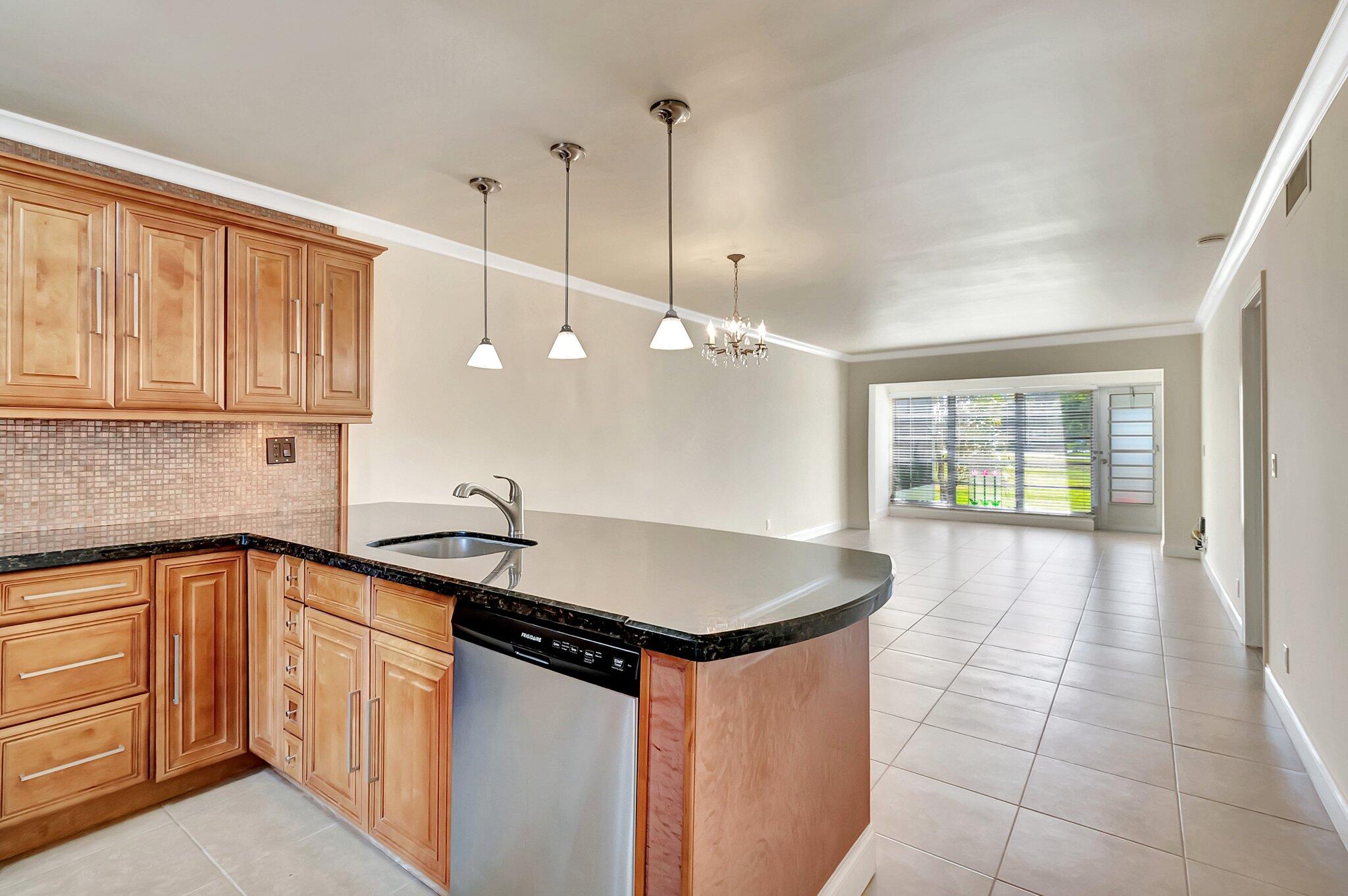 2840 SW 13th Street 104