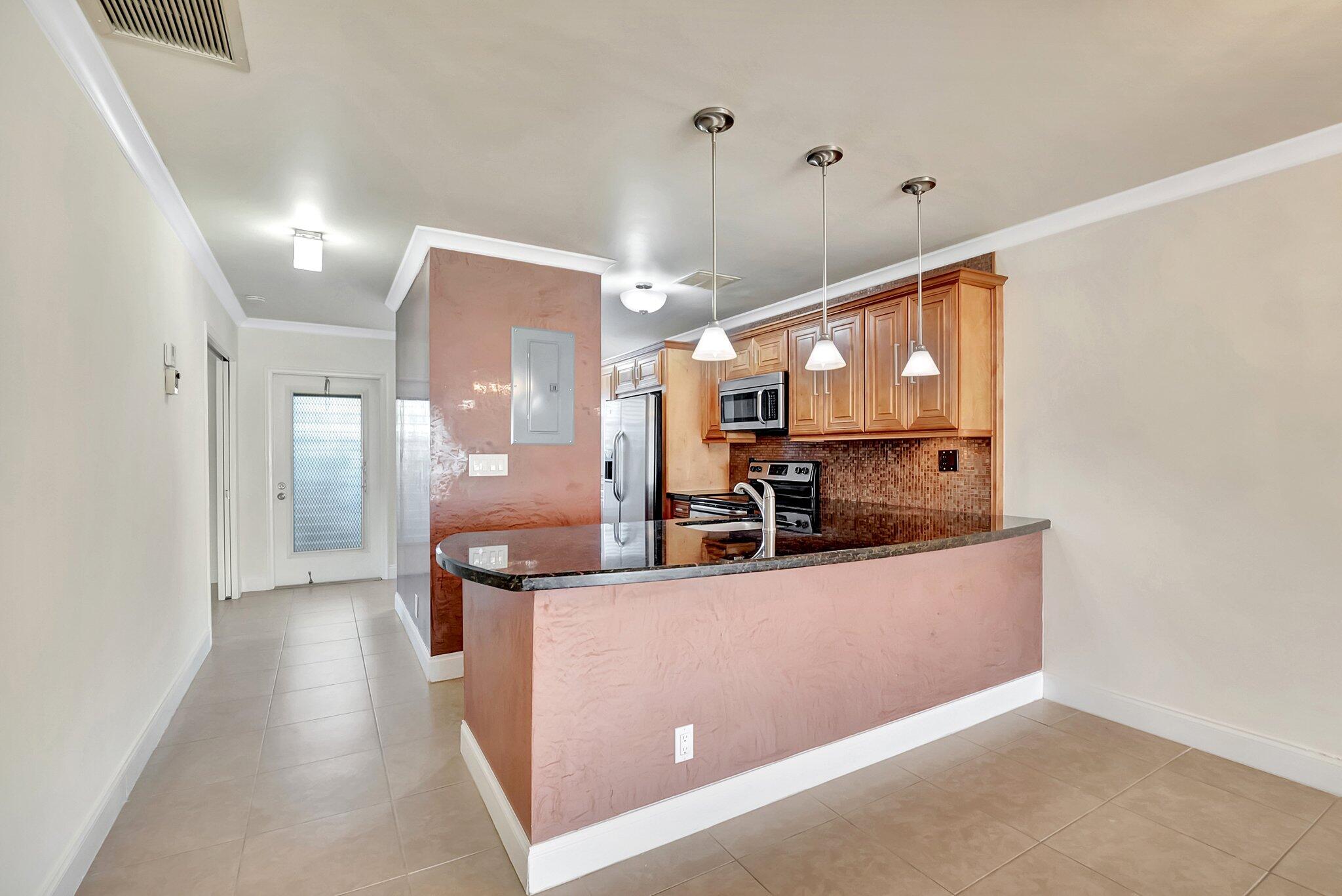 2840 SW 13th Street 104
