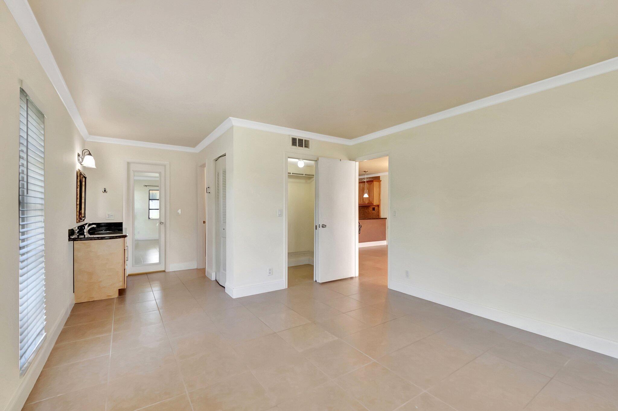 2840 SW 13th Street 104